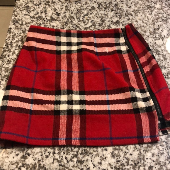 Tiger Mist Dresses & Skirts - Plaid knit skirt